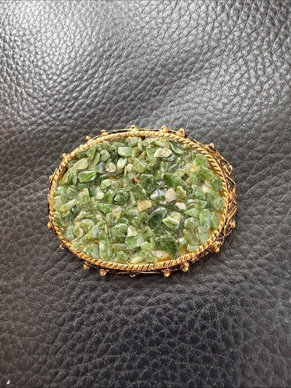 Vintage Gold-Tone Green Aventurine Stone chip Gemstone Brooch Pendant - Picture 6 of 6